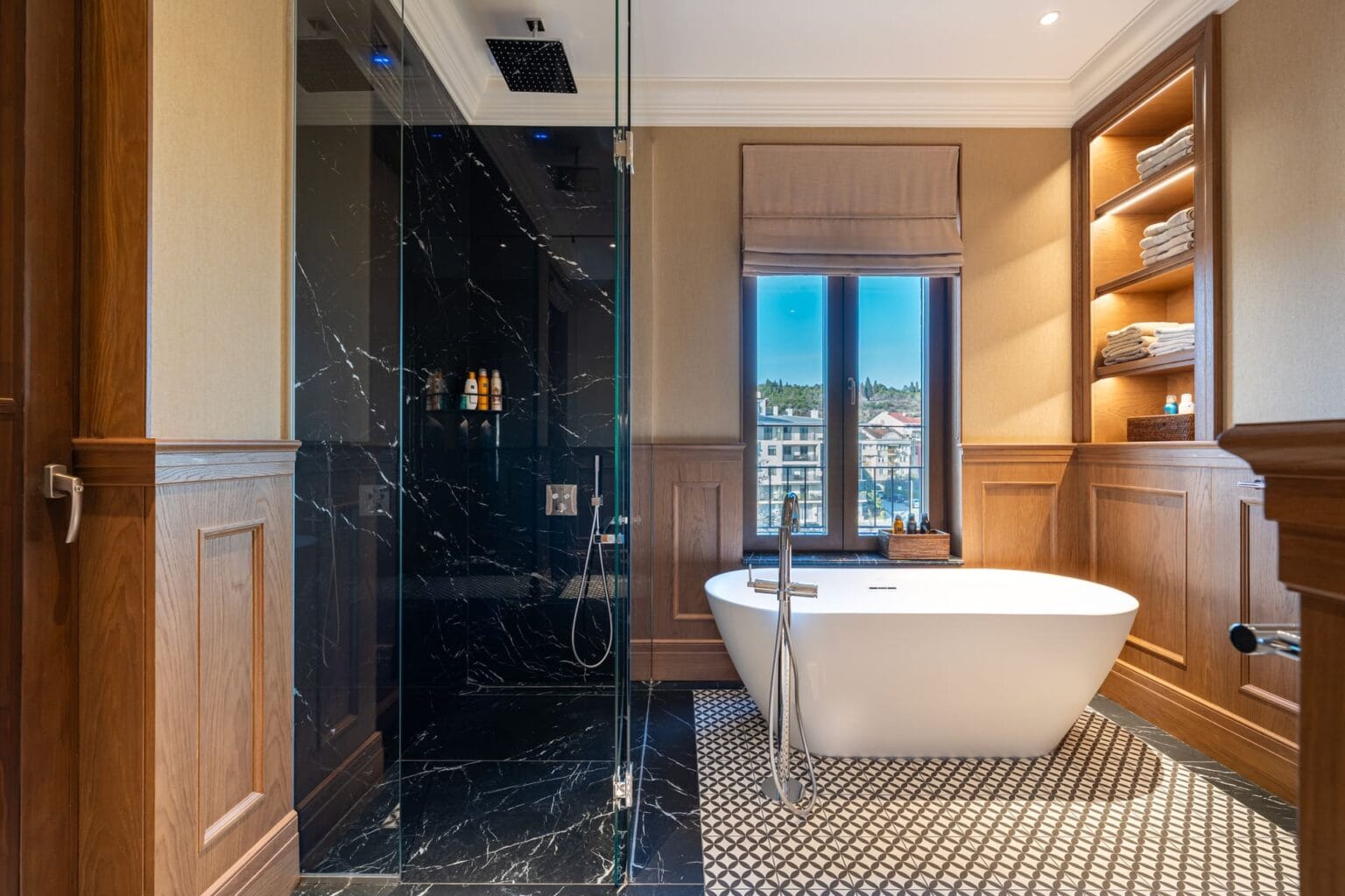 Signature Designer Penthouse Gorica C