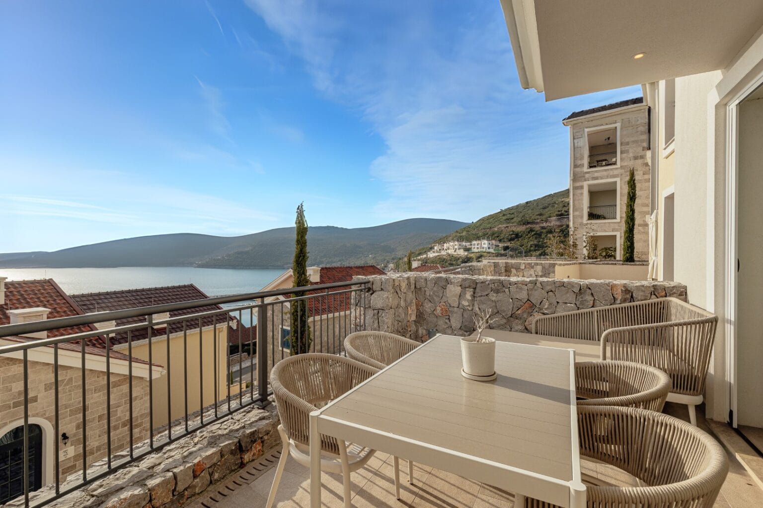 Furnished  Sea View Apartment Lustica Bay