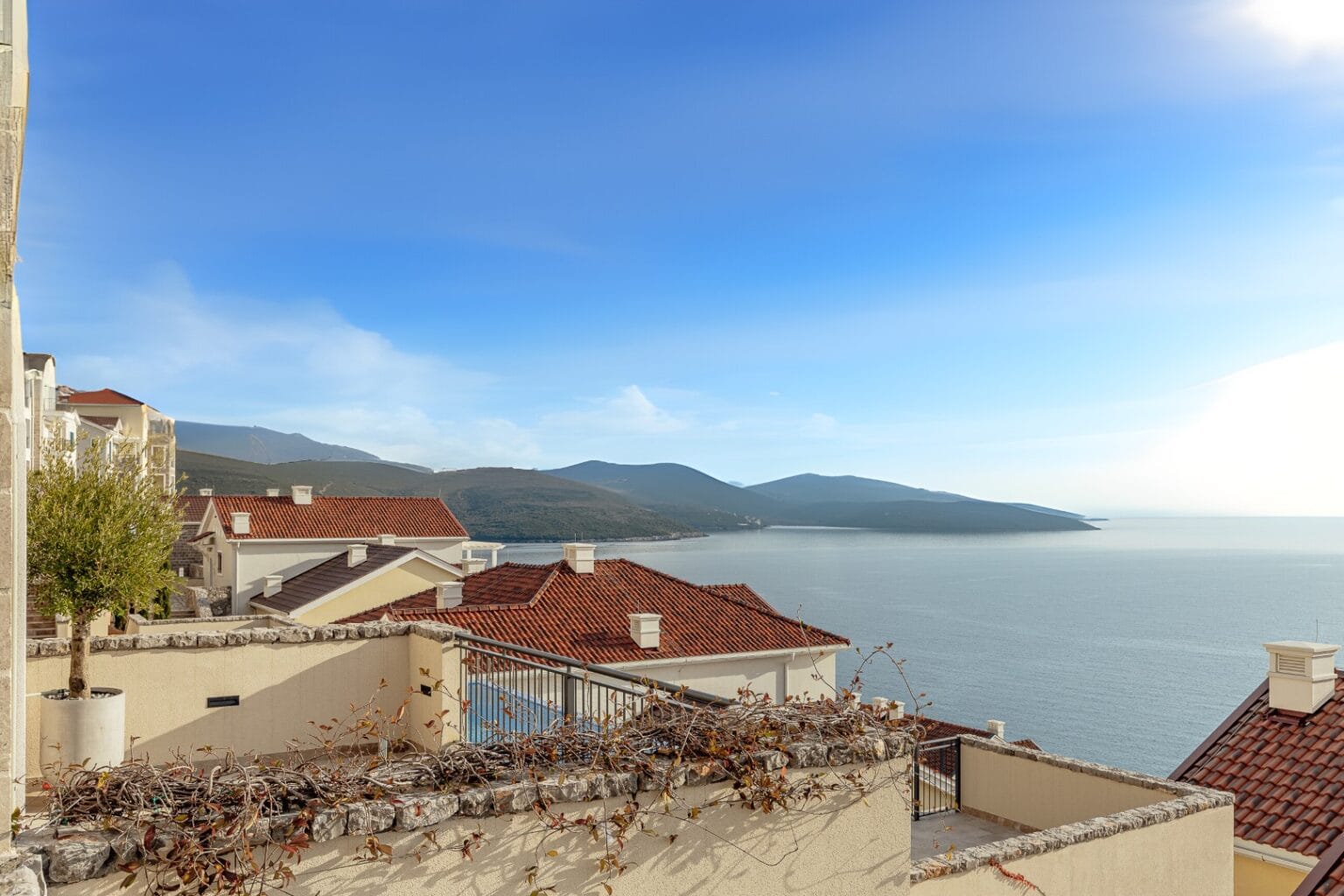 Furnished  Sea View Apartment Lustica Bay