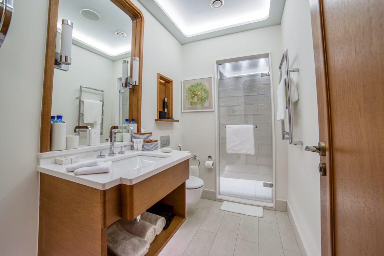 Exclusive Waterfront Regent Penthouse