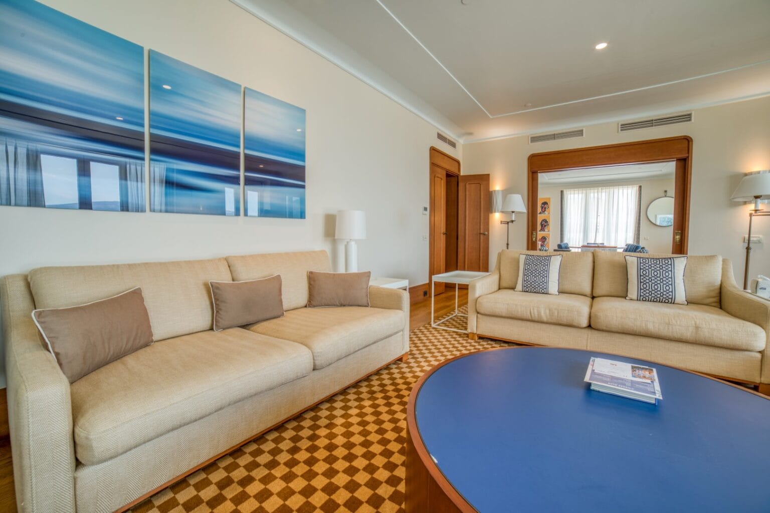 Exclusive Waterfront Regent Penthouse