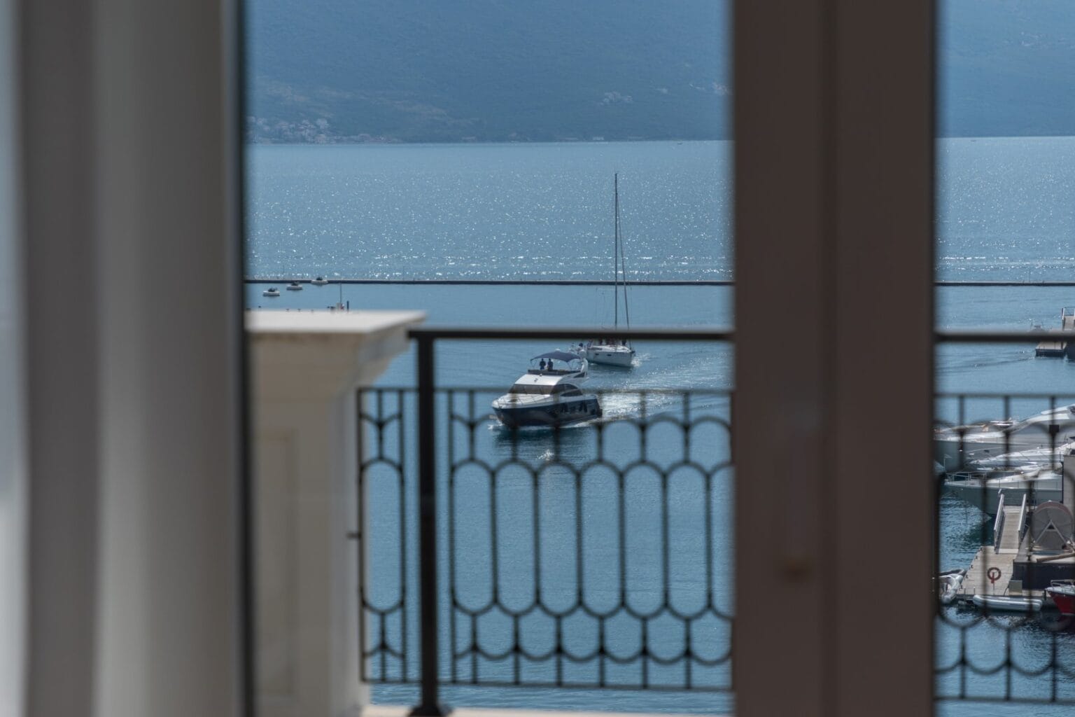 Exclusive Waterfront Regent Penthouse