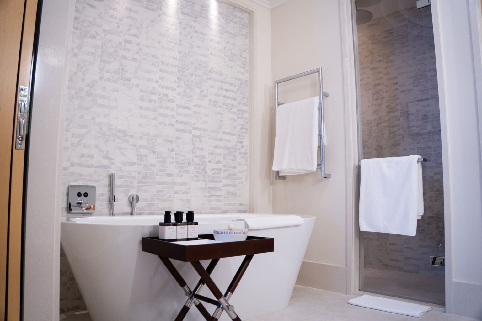 Serviced One-bedroom Apartment Baia