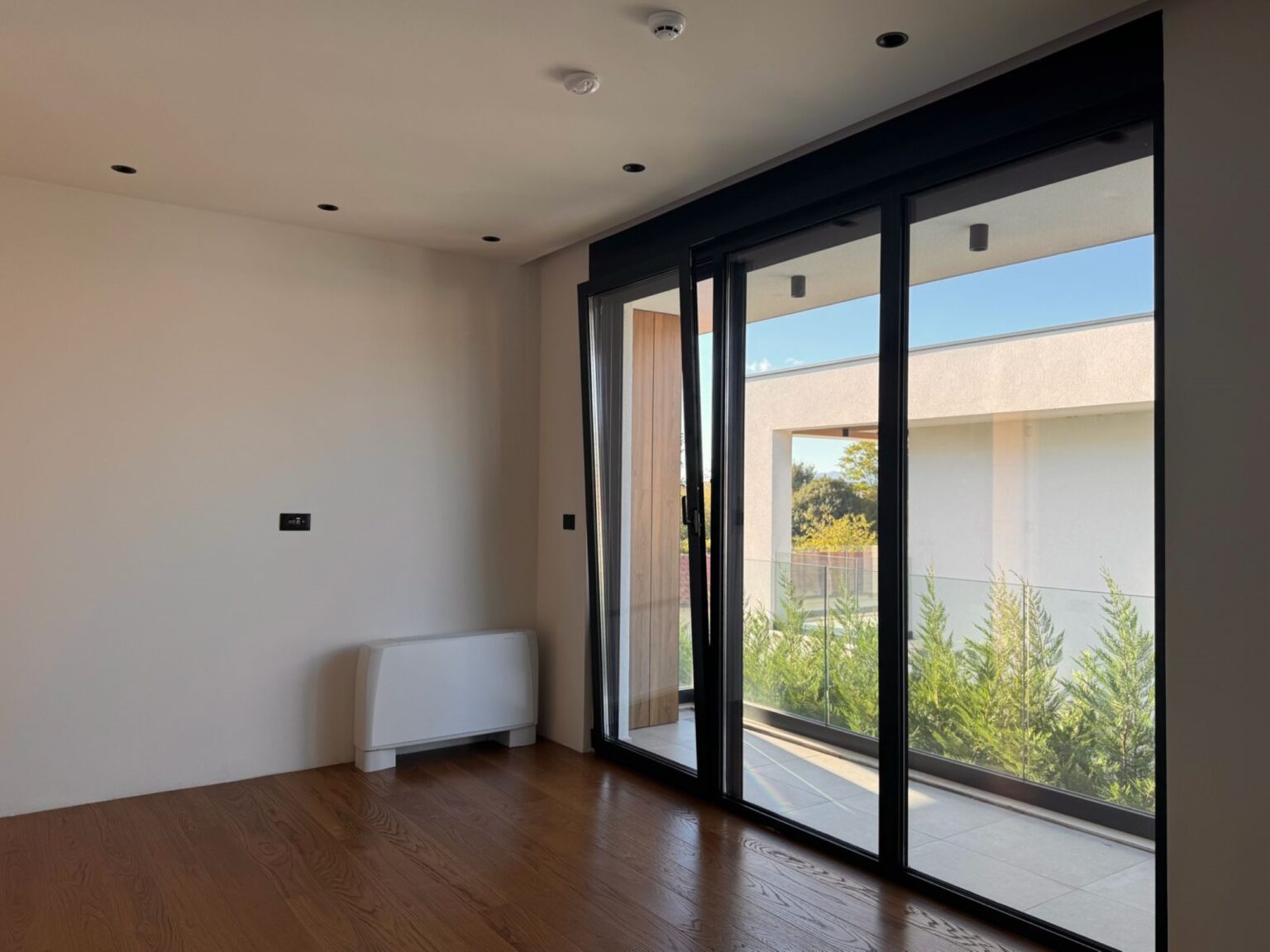 Modern Four Bedroom Villa Podgorica