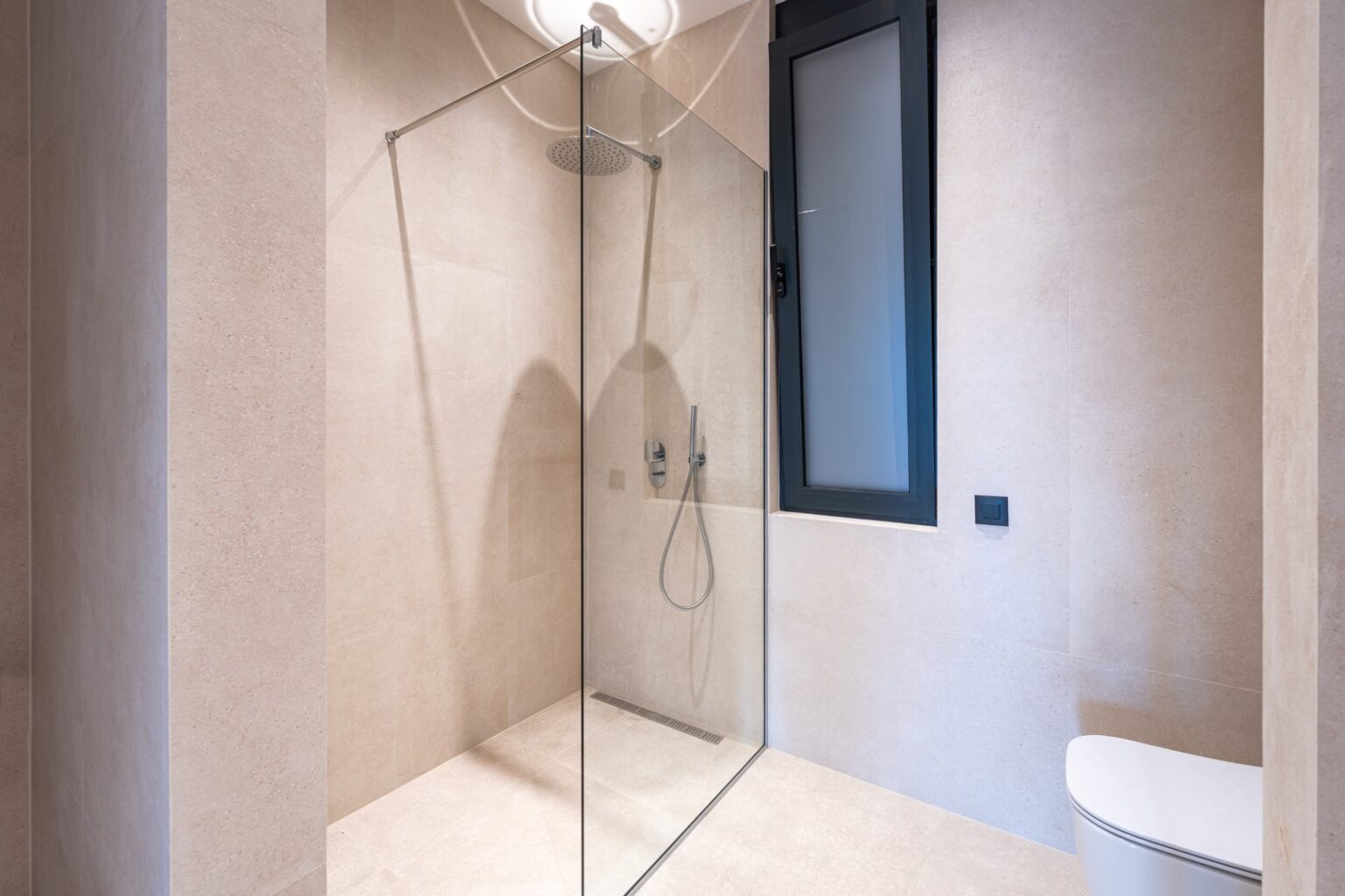 Modern Four Bedroom Villa Podgorica