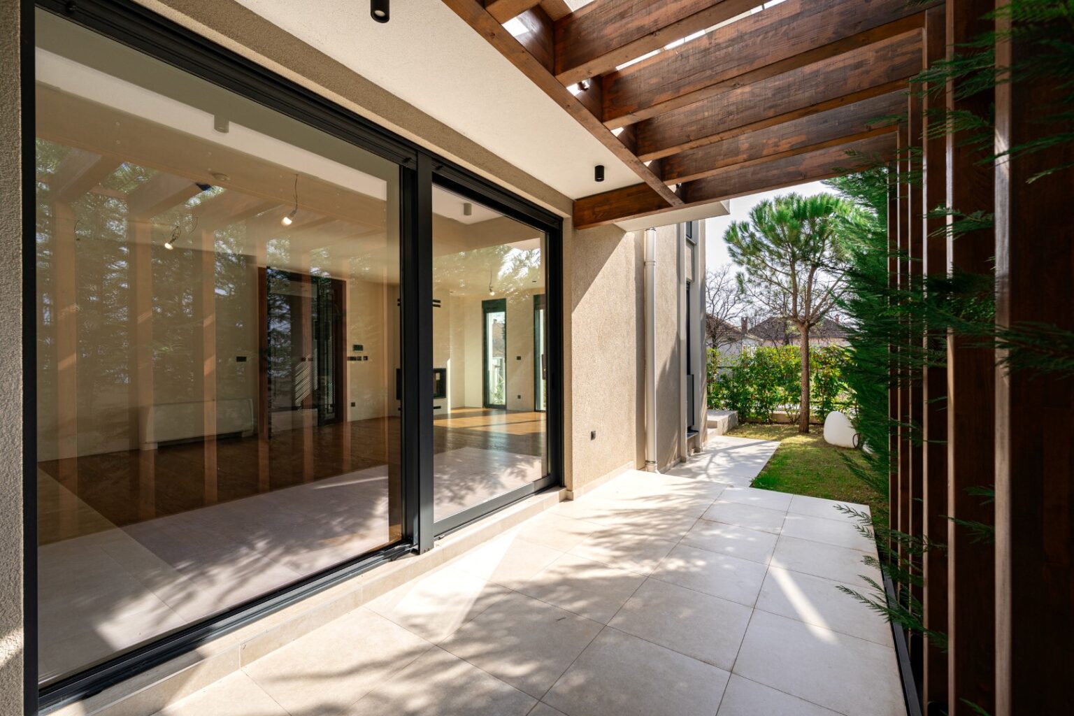 Modern Four Bedroom Villa Podgorica