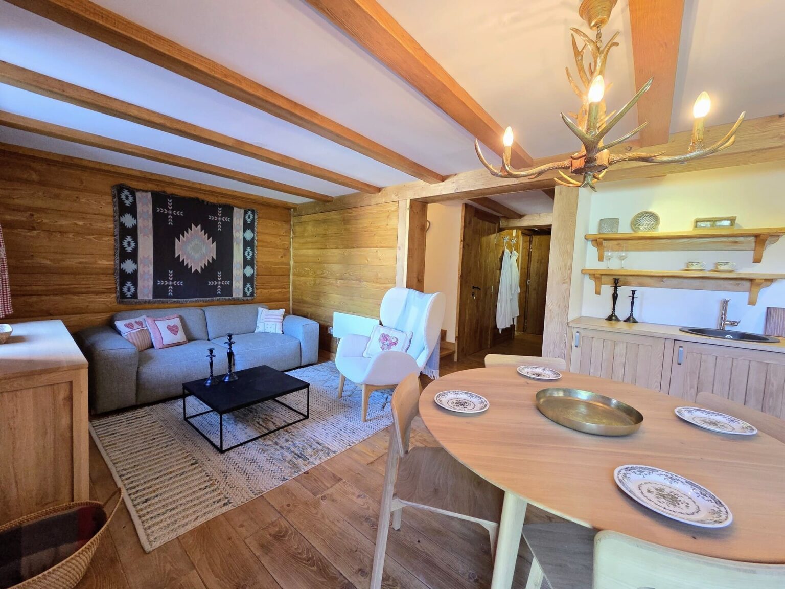 Furnished four bedroom house Zabljak