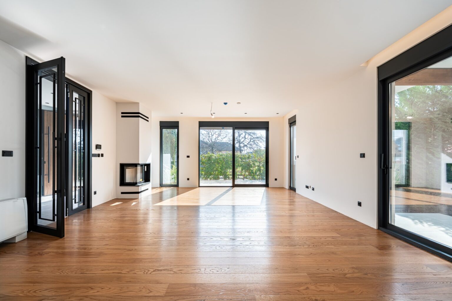 Modern Four Bedroom Villa Podgorica