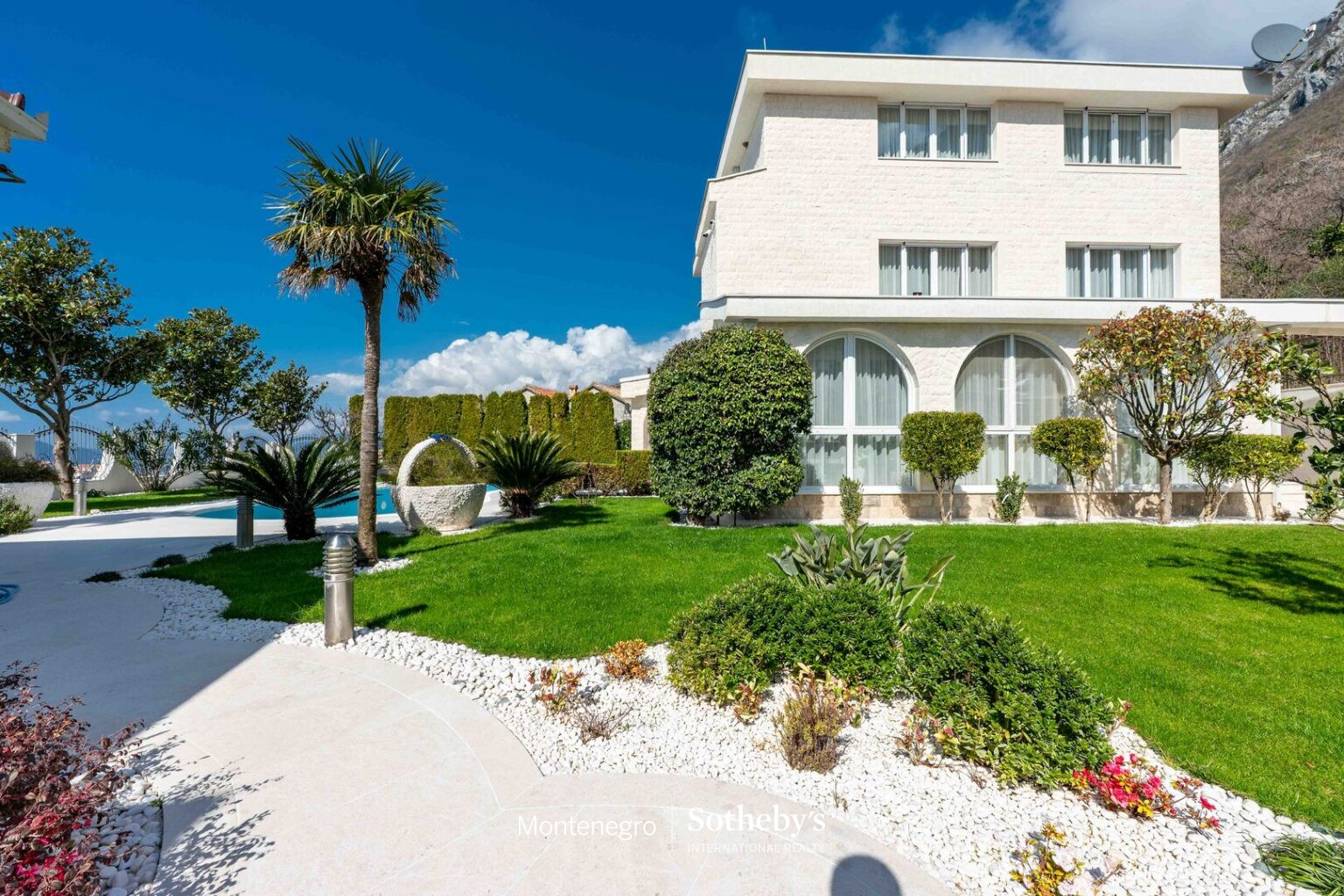 Exclusive residential villa with panoramic sea view, Budva, Blizikuće