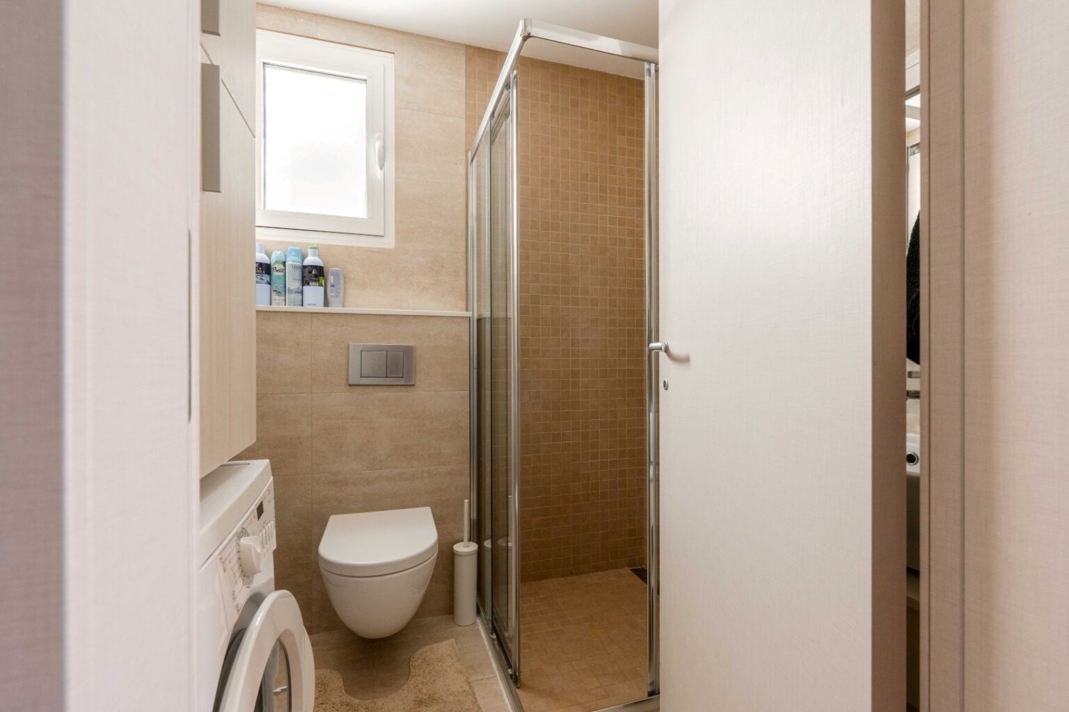 One bedroom apartment near the beach, Pržno