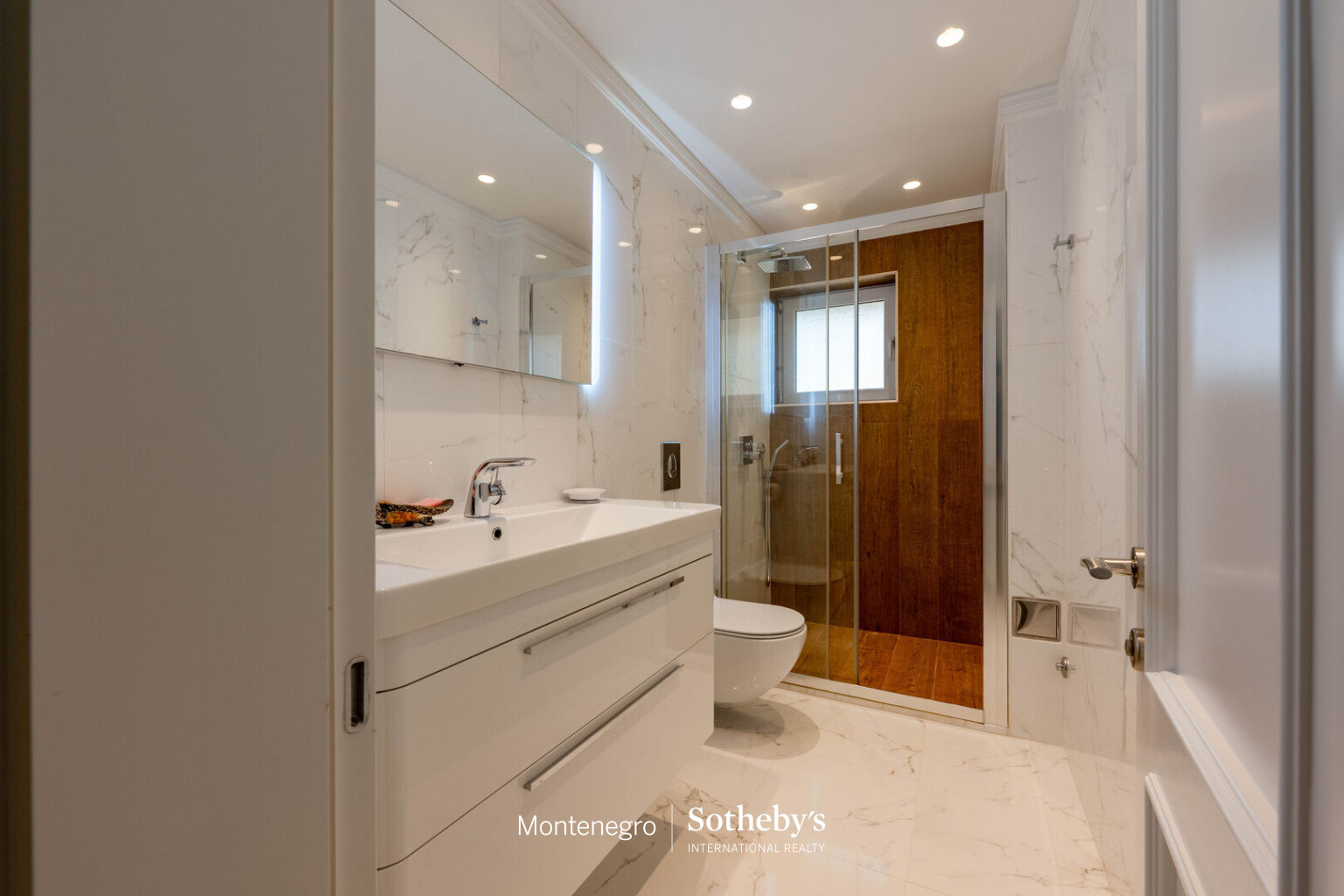 Exclusive residential villa with panoramic sea view, Budva, Blizikuće