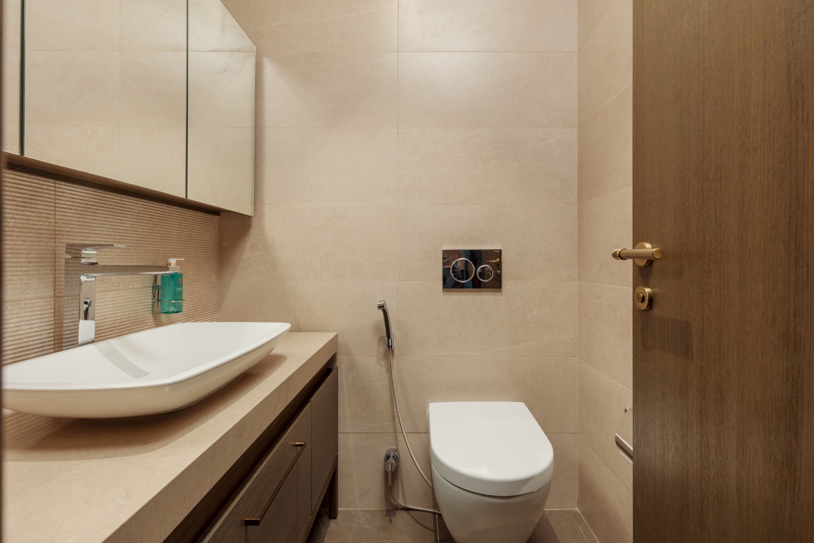 Mieszkanie 2 pokoi 82 m² Kumbor, Czarnogóra