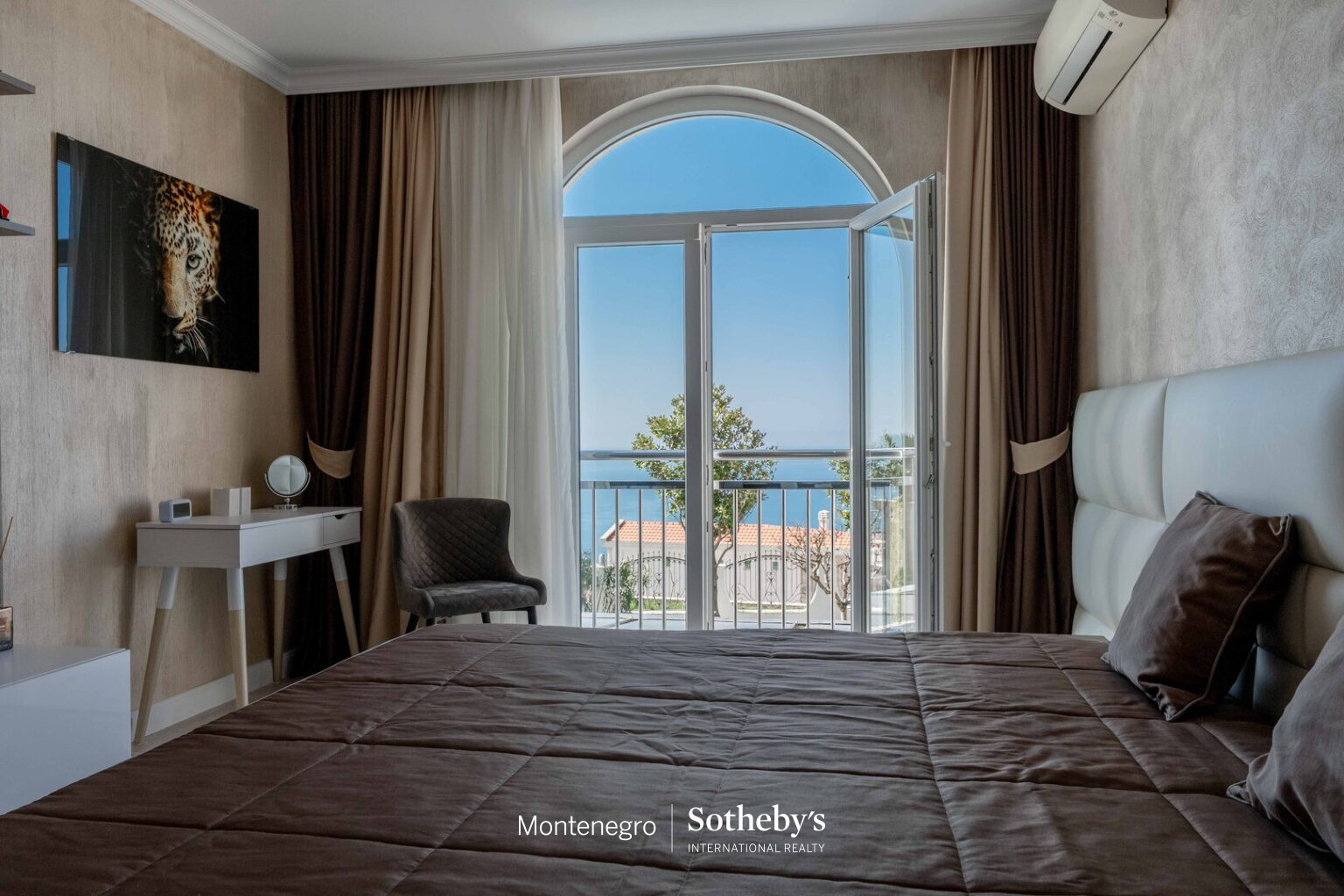 Exclusive residential villa with panoramic sea view, Budva, Blizikuće