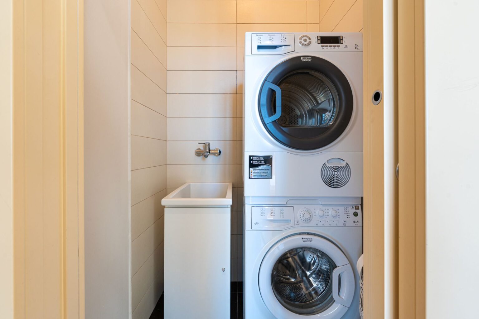 Capital Plaza Furnished Two-bedroom Apartment for Rent