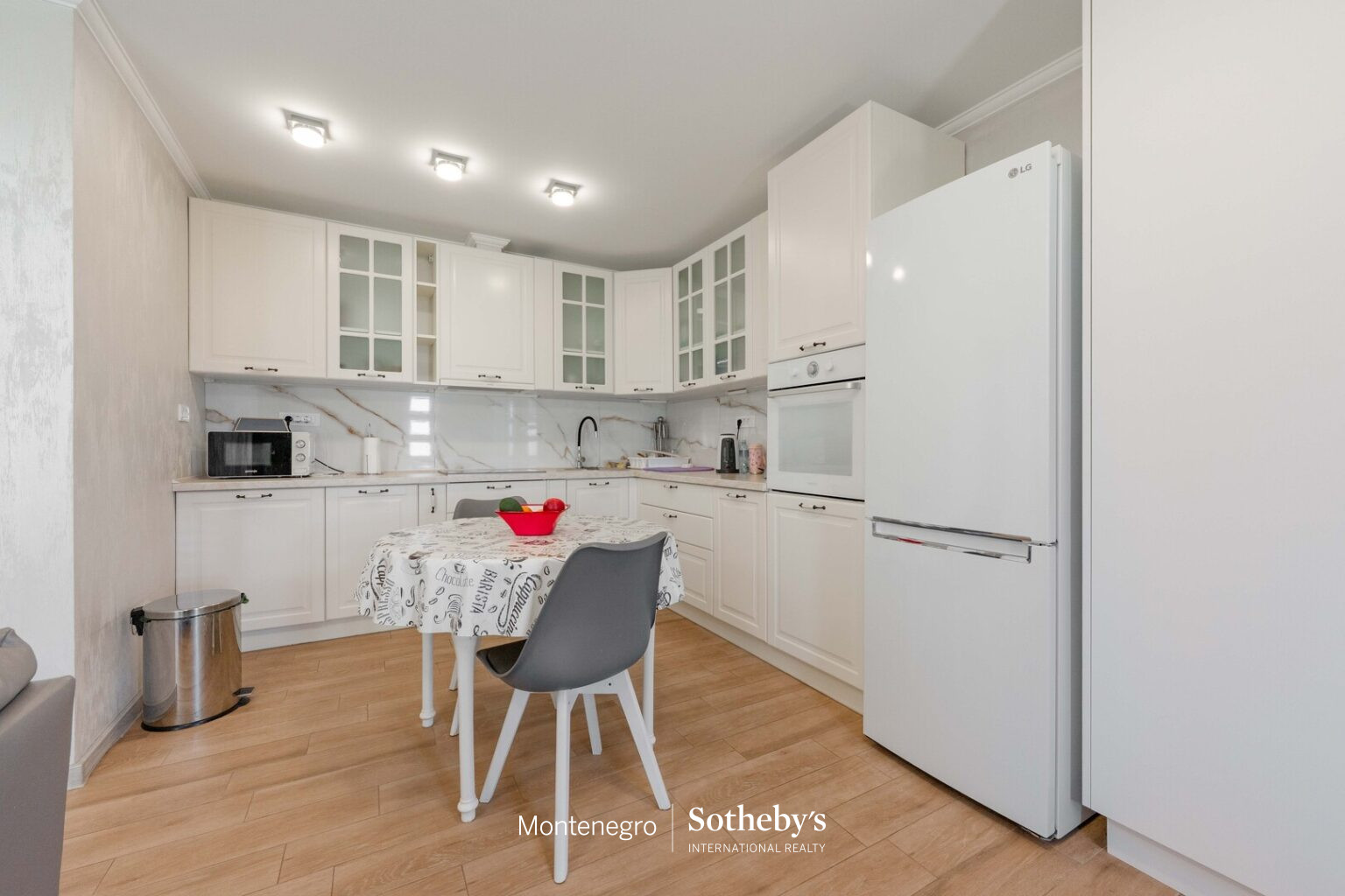 Exclusive residential villa with panoramic sea view, Budva, Blizikuće