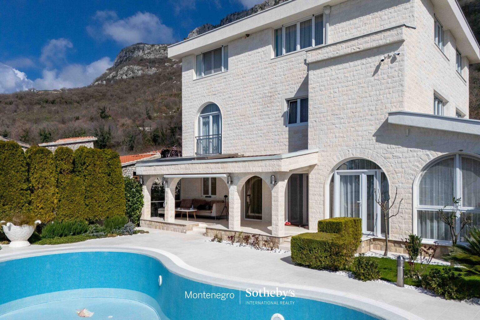 Exclusive residential villa with panoramic sea view, Budva, Blizikuće