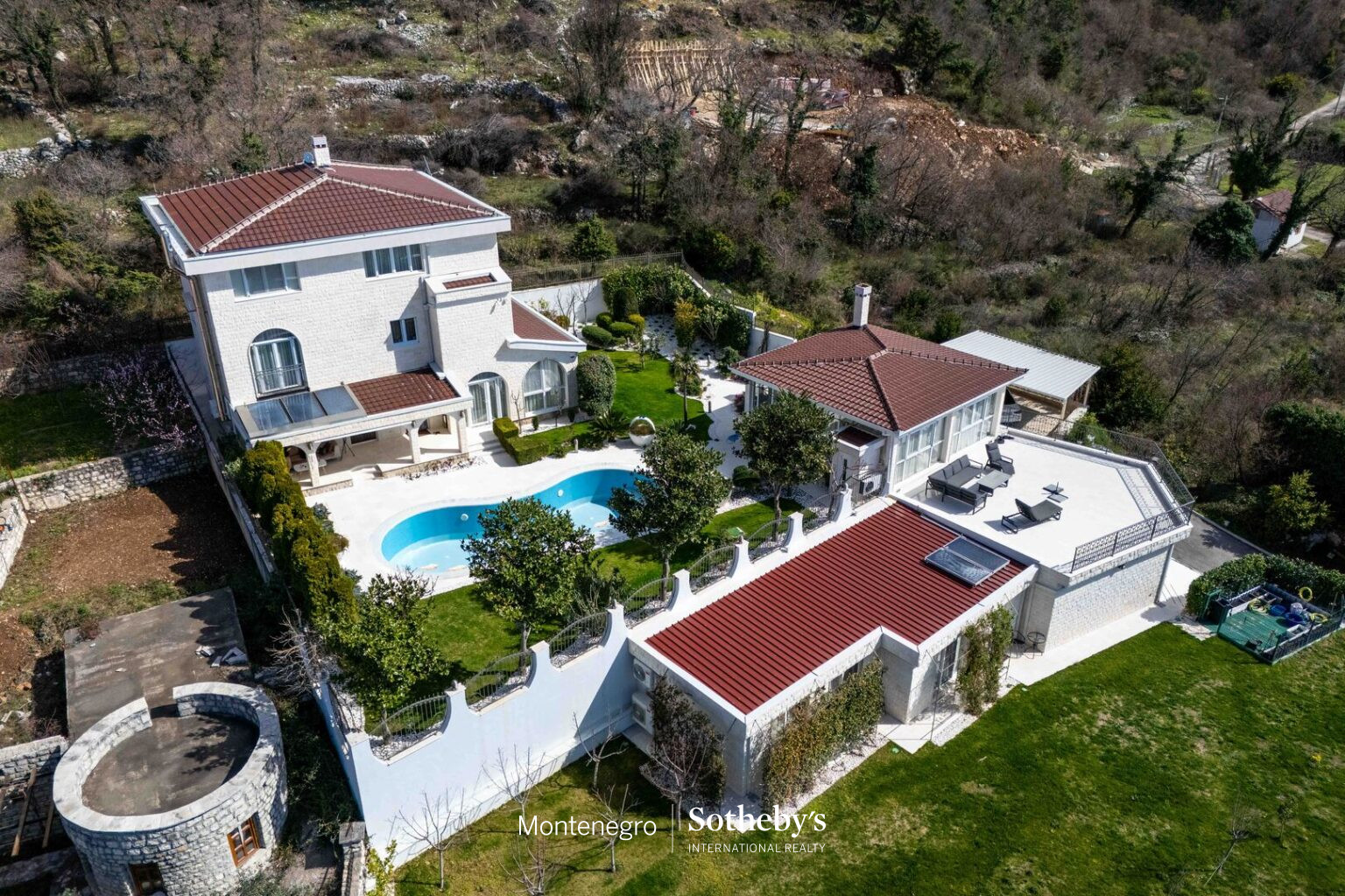 Exclusive residential villa with panoramic sea view, Budva, Blizikuće
