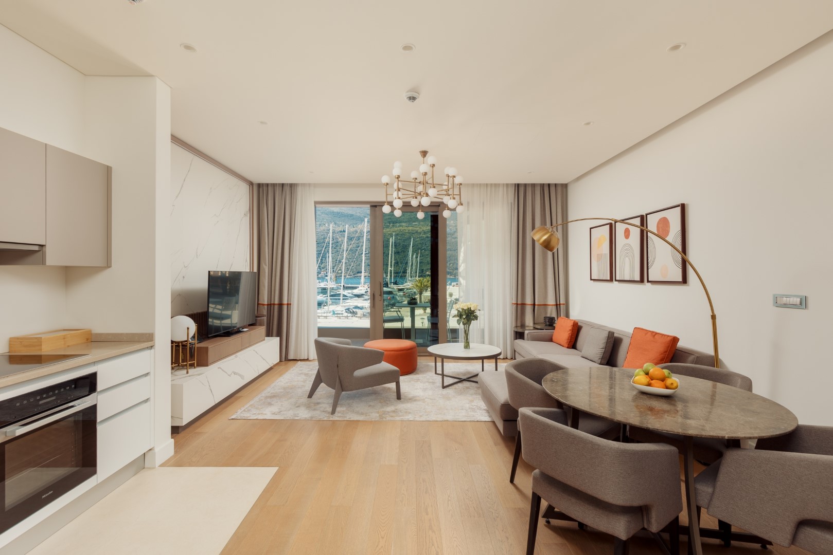 Mieszkanie 2 pokoi 82 m² Kumbor, Czarnogóra