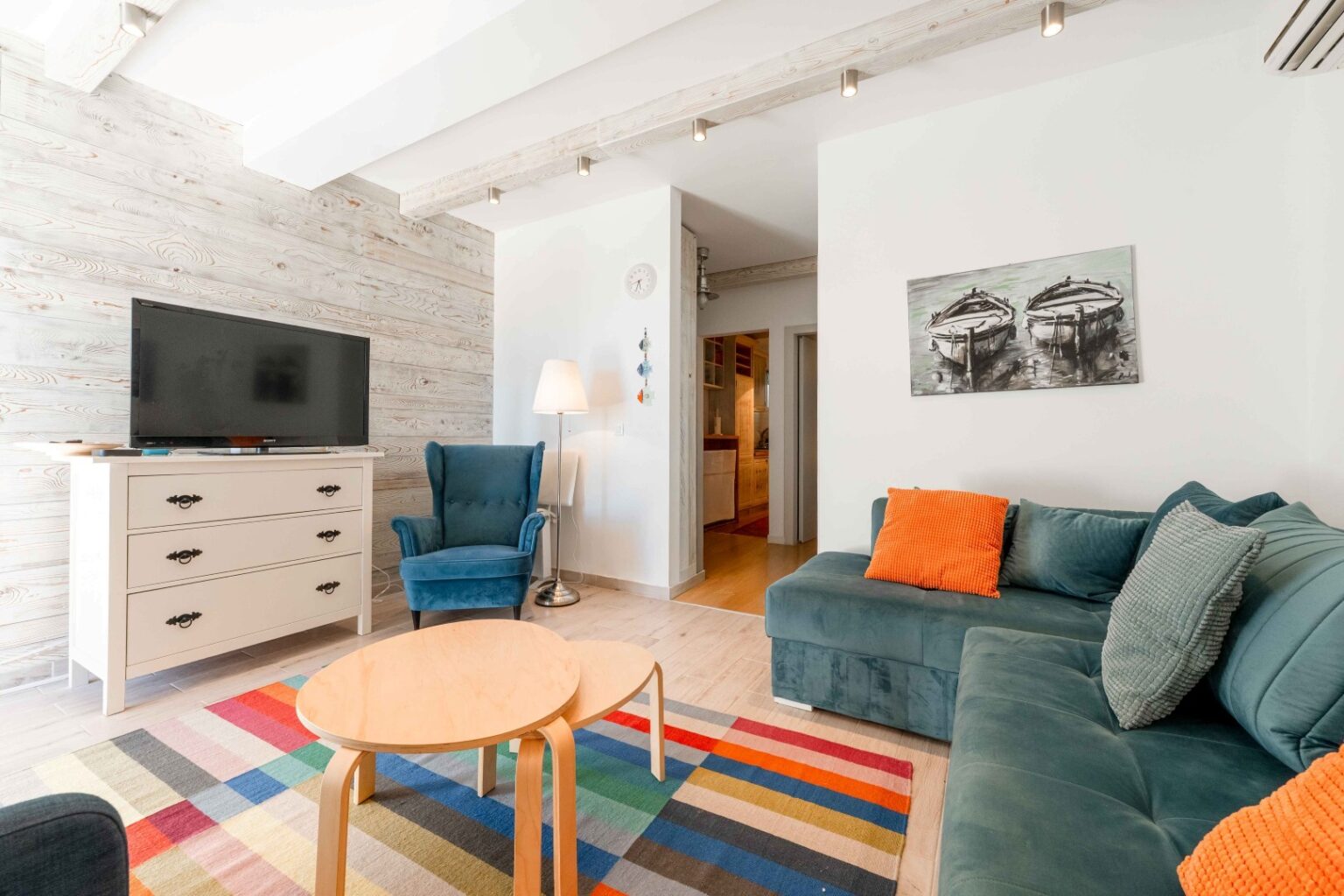 One bedroom apartment near the beach, Pržno