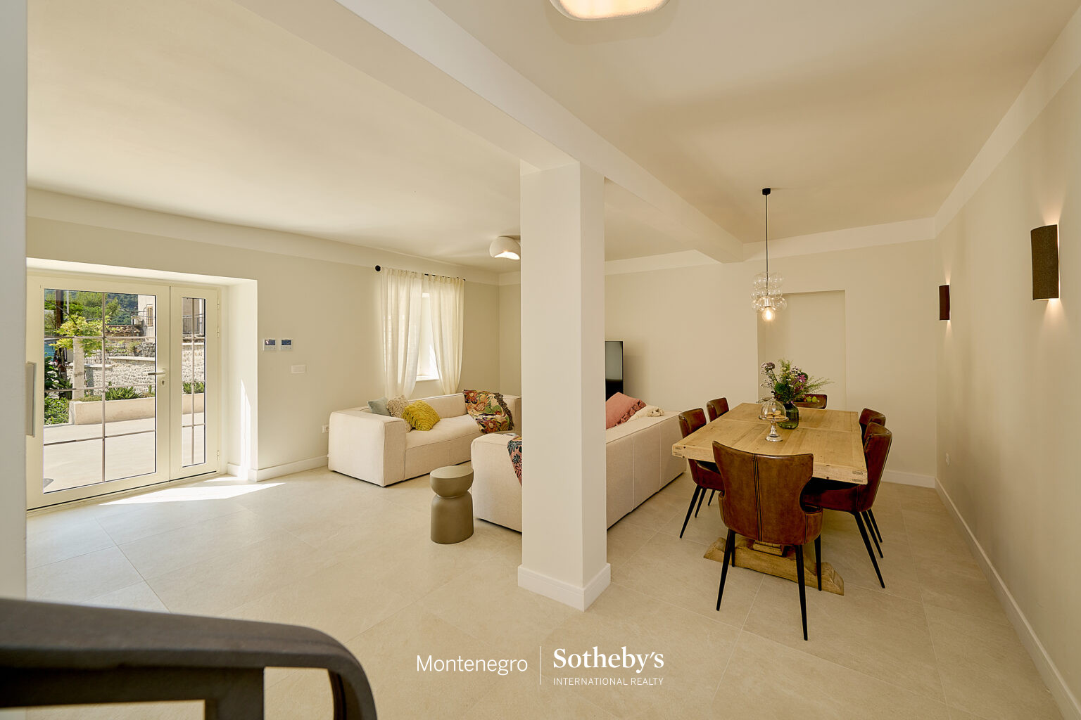 Family House Dobrota For Rent