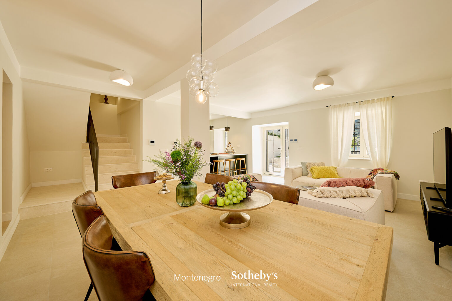 Family House Dobrota For Rent