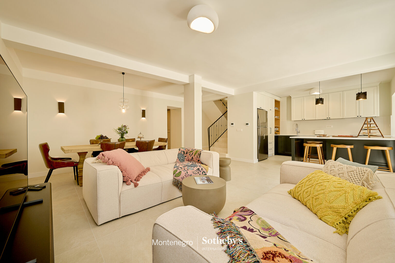 Family House Dobrota For Rent