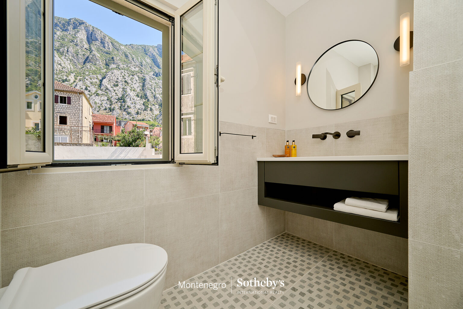 Family House Dobrota For Rent