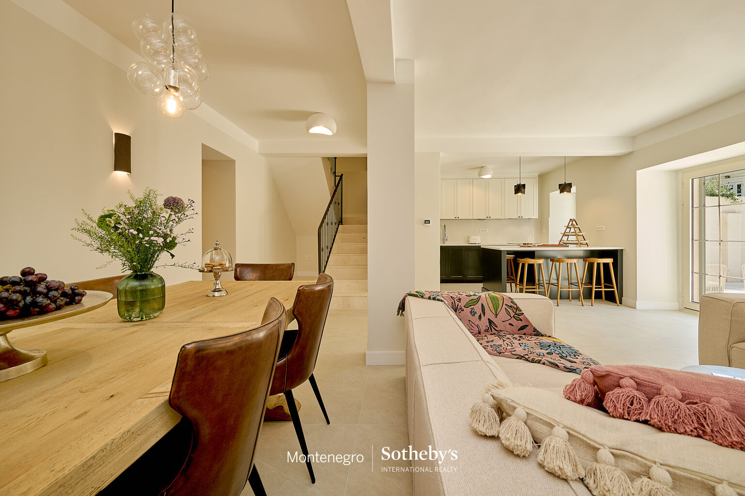 Family House Dobrota For Rent