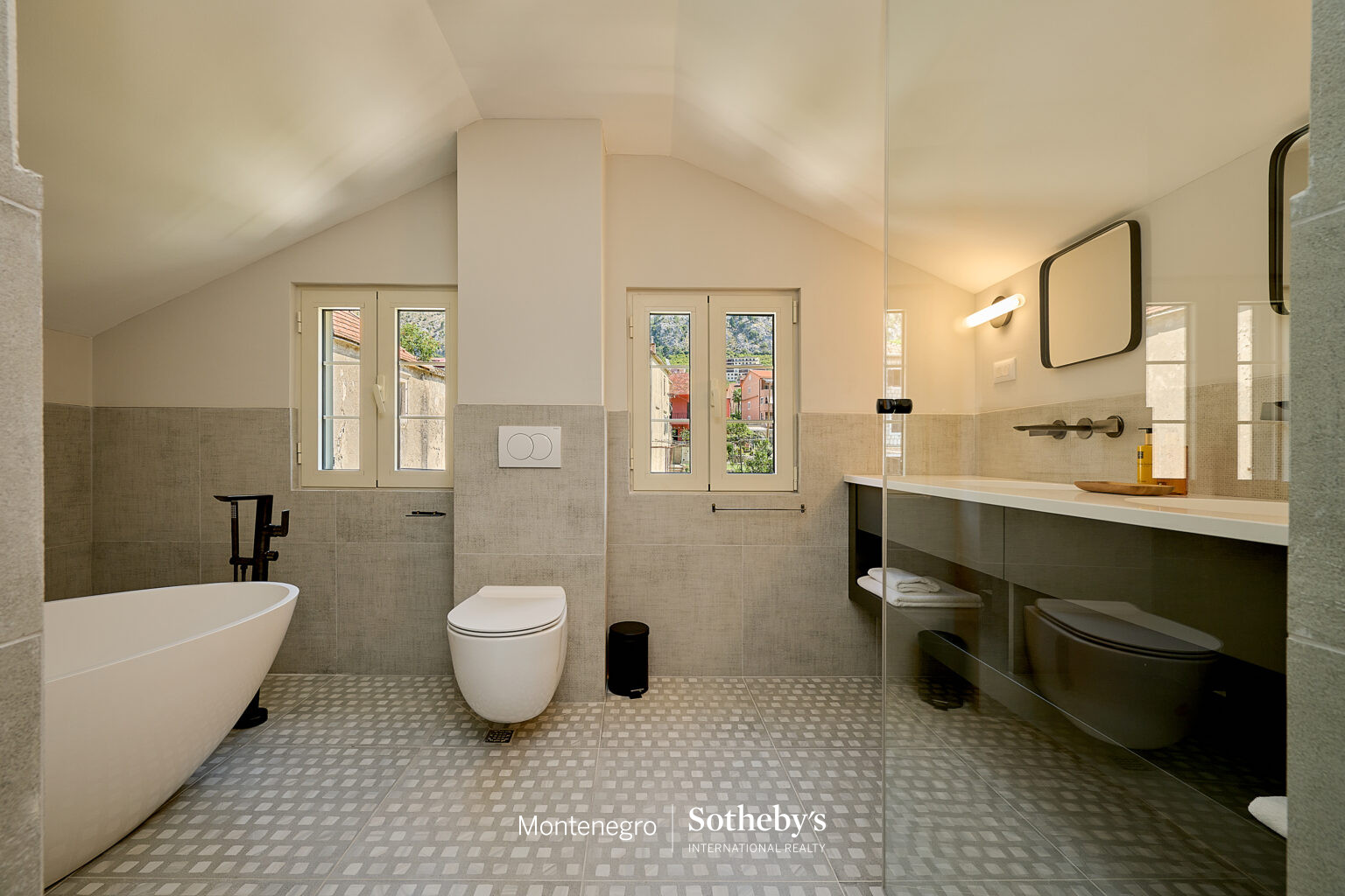 Family House Dobrota For Rent