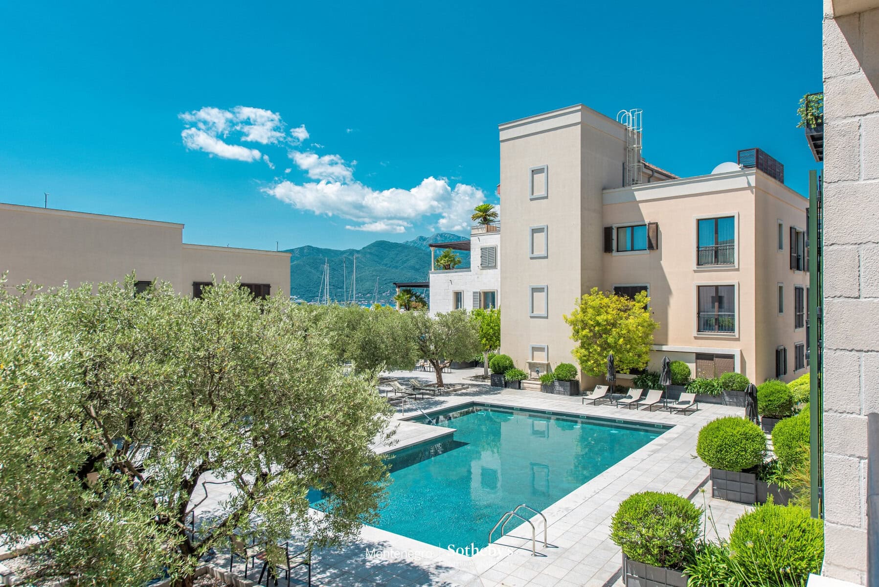 Ozana Two-bedroom Apartment For Rent