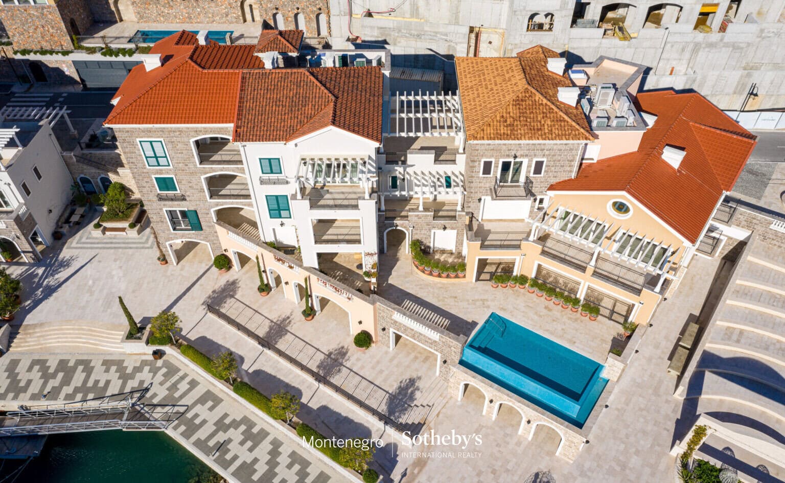 Furnished One-bedroom apartment Lustica Bay