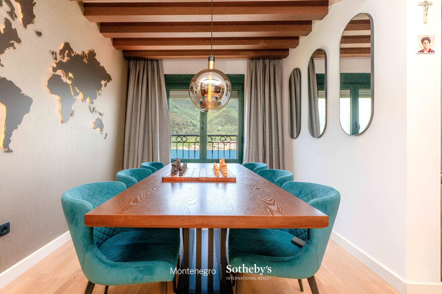 2-bdr apartment near the sea, Dobrota