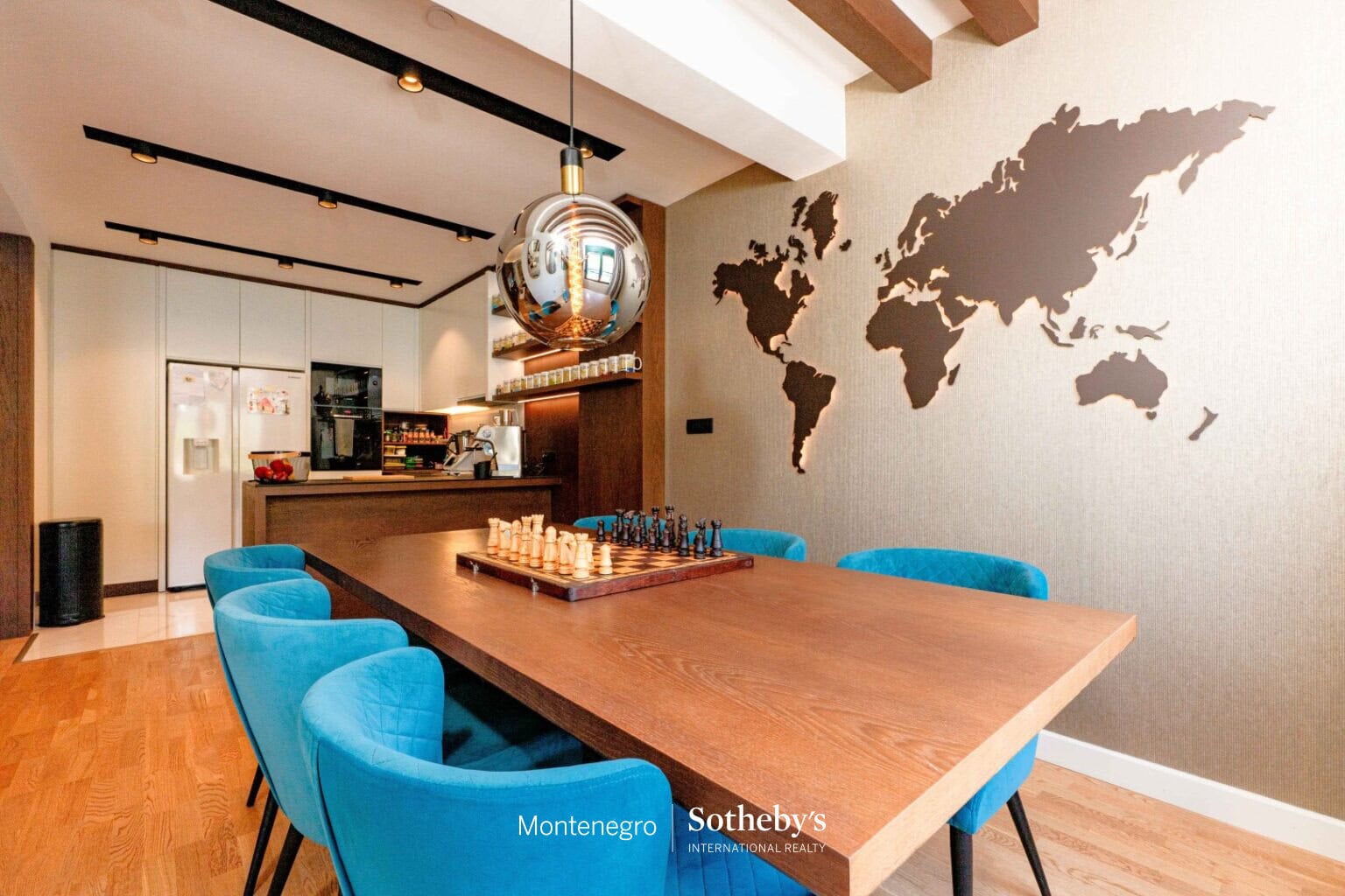 2-bdr apartment near the sea, Dobrota