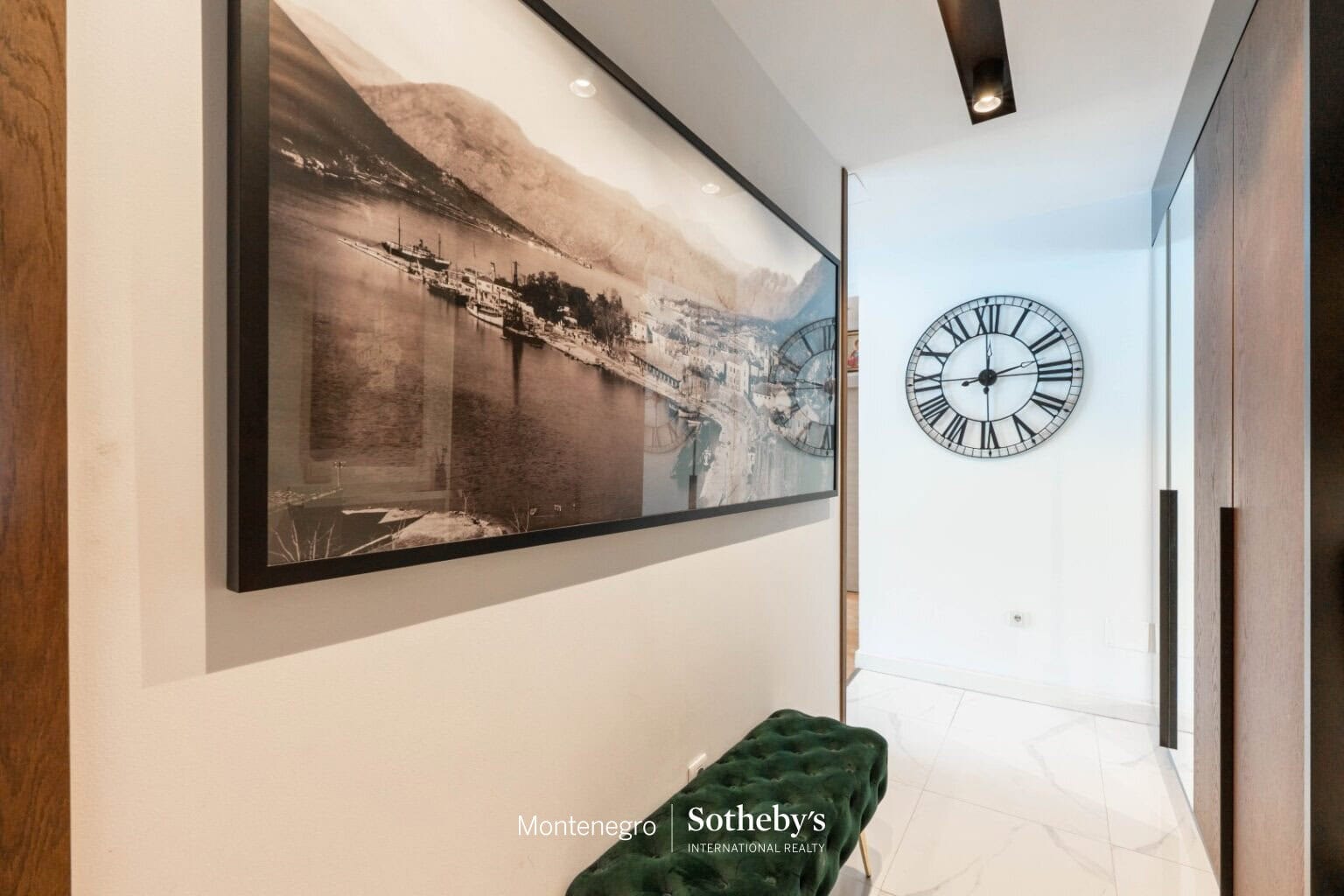 2-bdr apartment near the sea, Dobrota