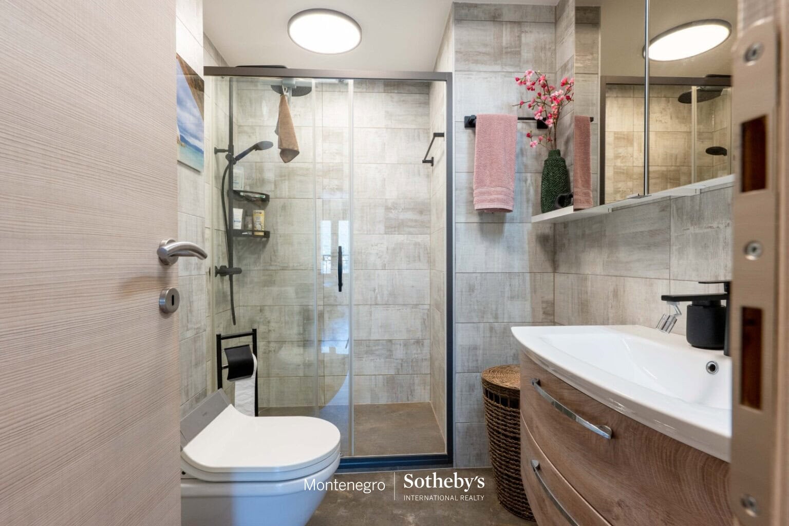 2-bdr apartment near the sea, Dobrota