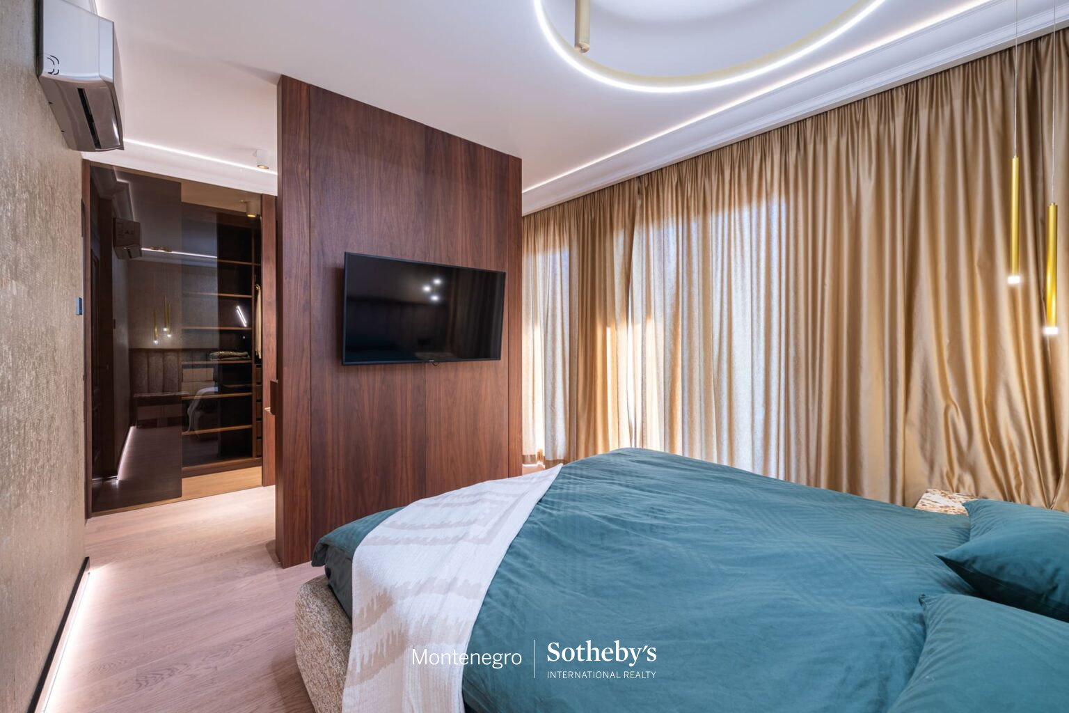 Luxury Two Bedroom Apartment