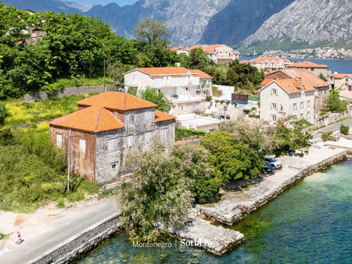 Waterfront stone palace for renovation, Prcanj