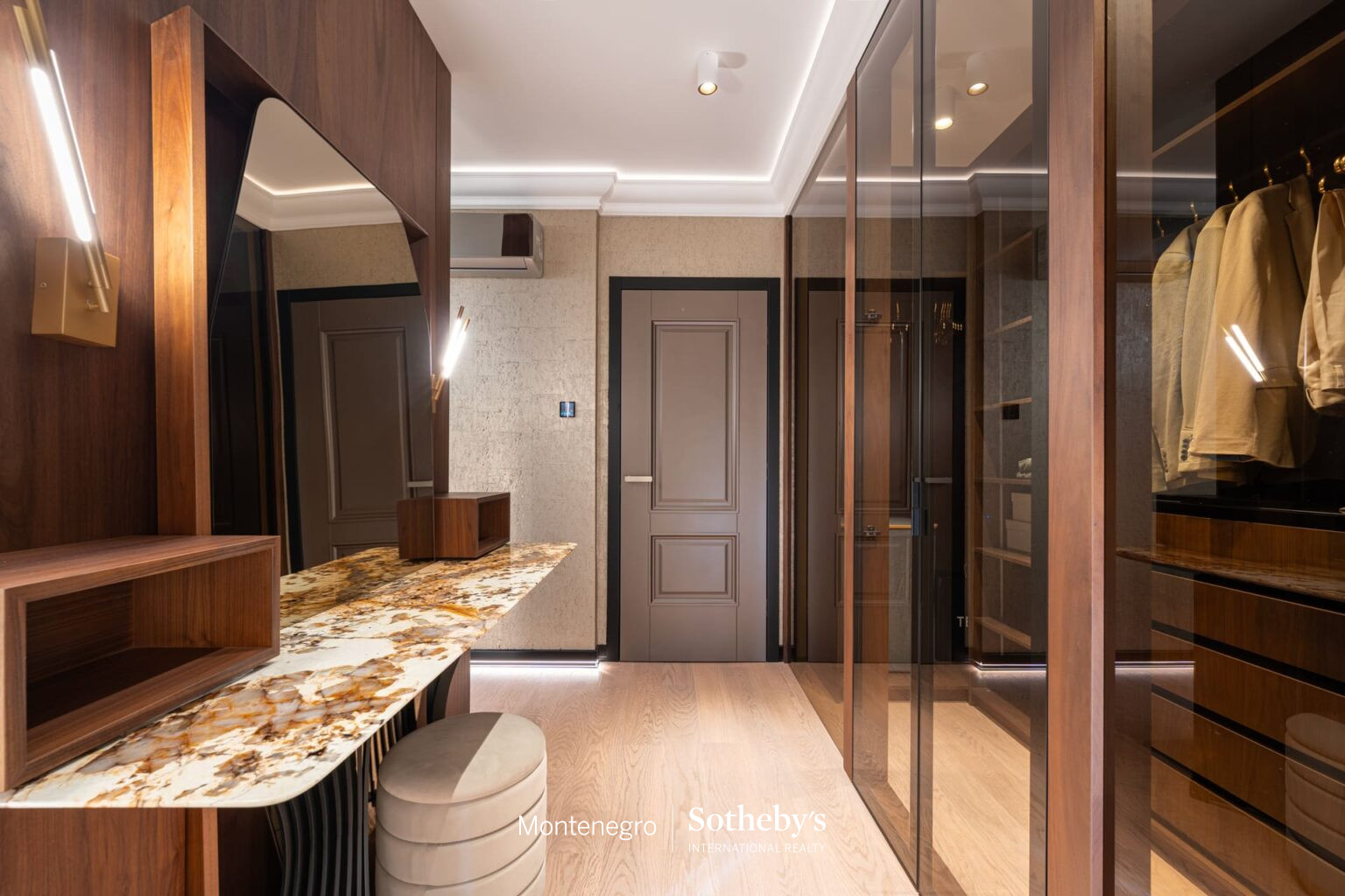 Luxury Two Bedroom Apartment