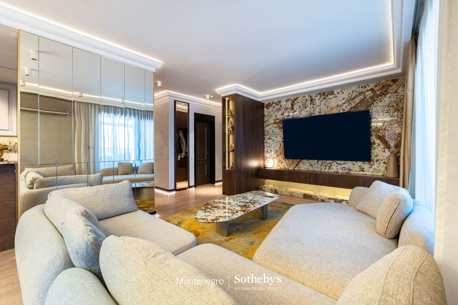 Luxury Two Bedroom Apartment