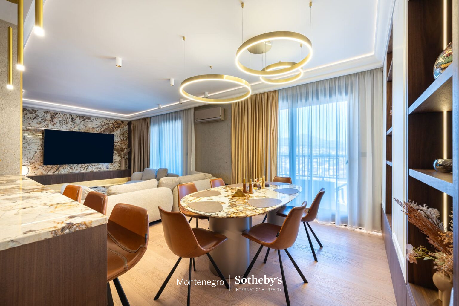 Luxury Two Bedroom Apartment