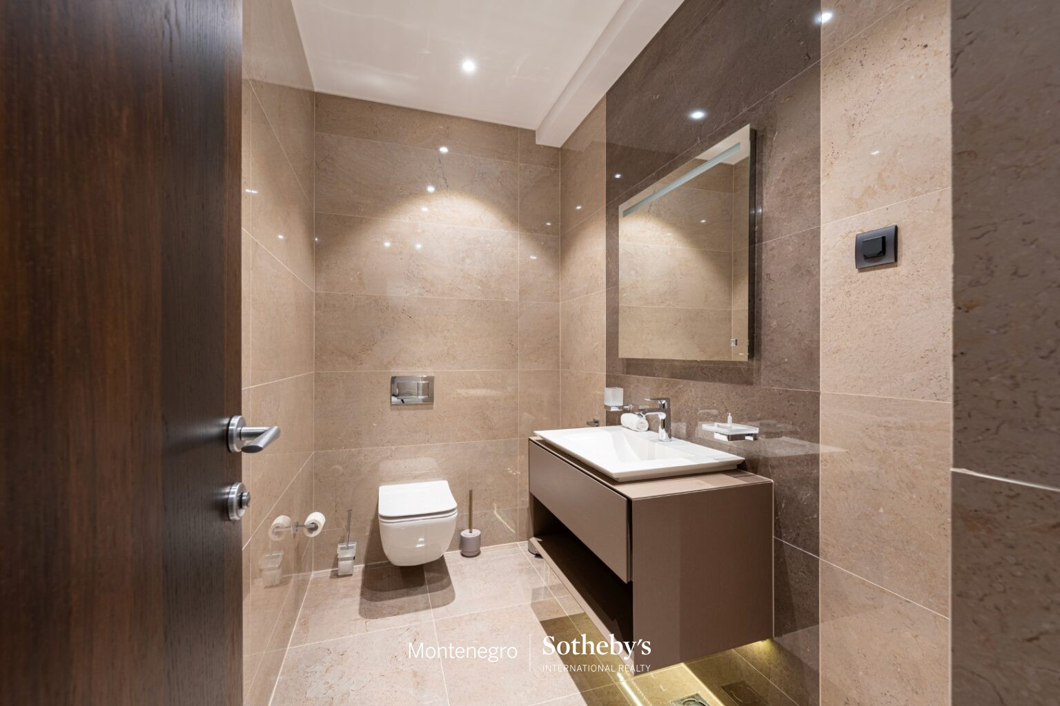 Exclusive Two-Bedroom Apartment Tivat