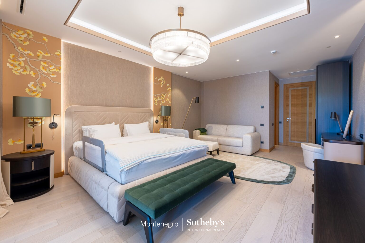 Premium Five-Bedroom Apartment Tivat