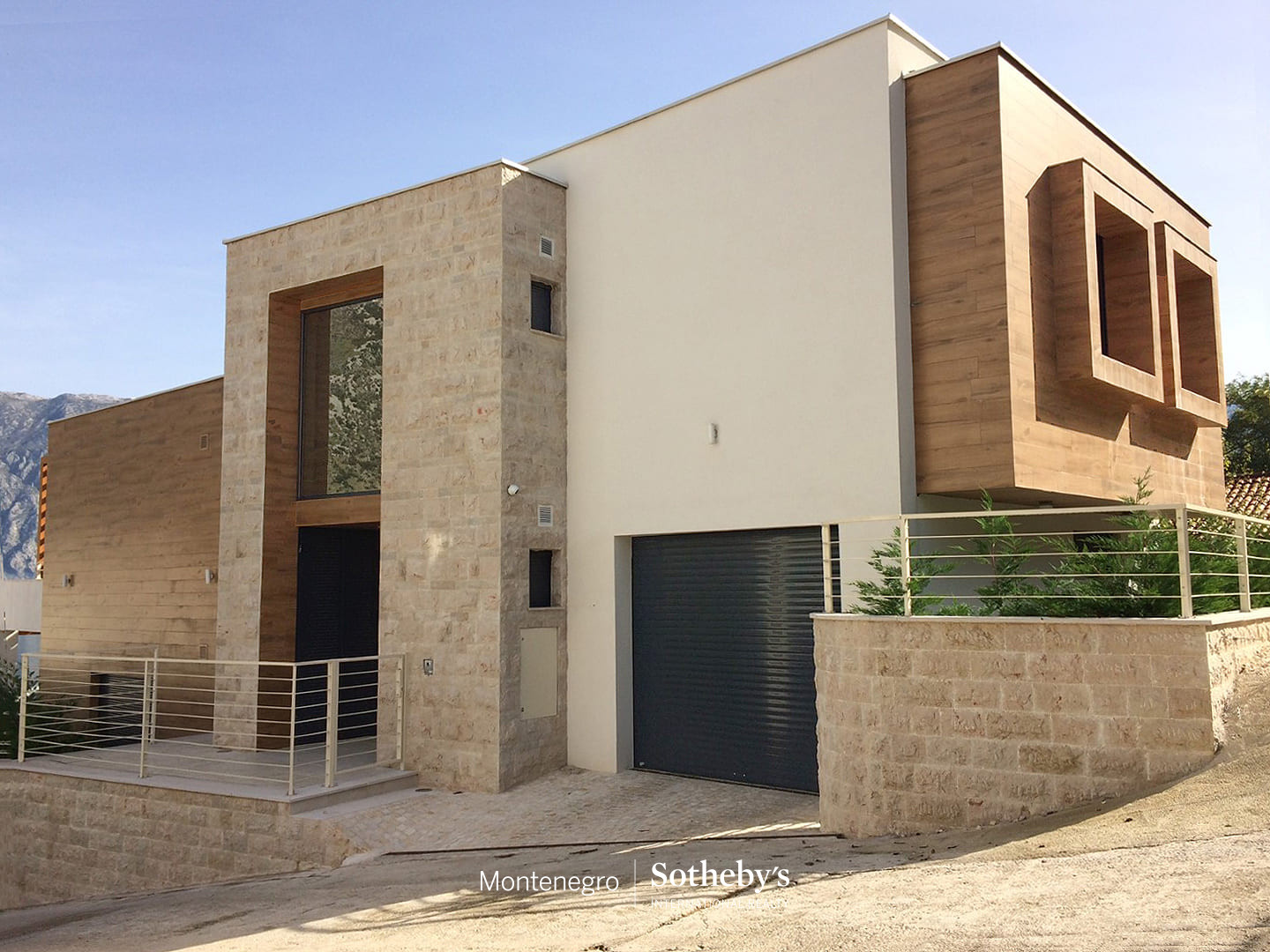 Waterfront Modern Villa Stoliv