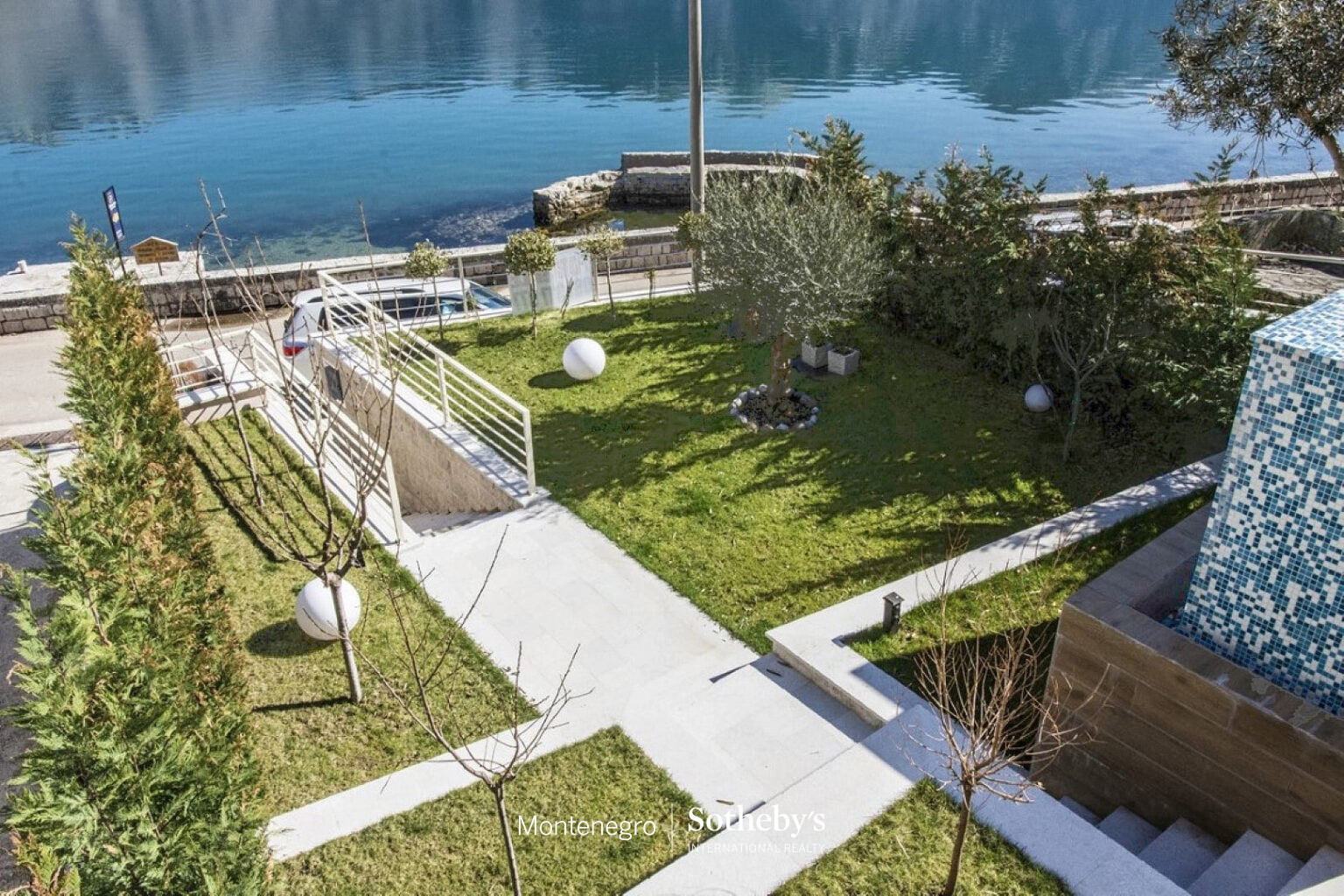 Waterfront Modern Villa Stoliv
