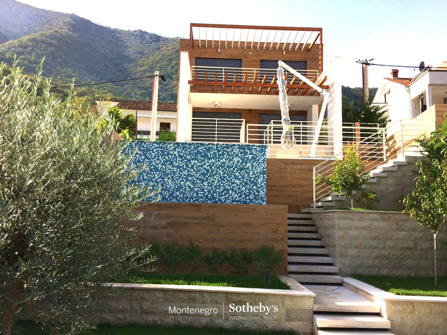 Waterfront Modern Villa Stoliv