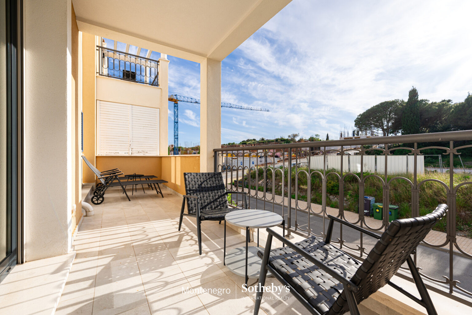 Luxury Two Bedroom Apartment In Centrale