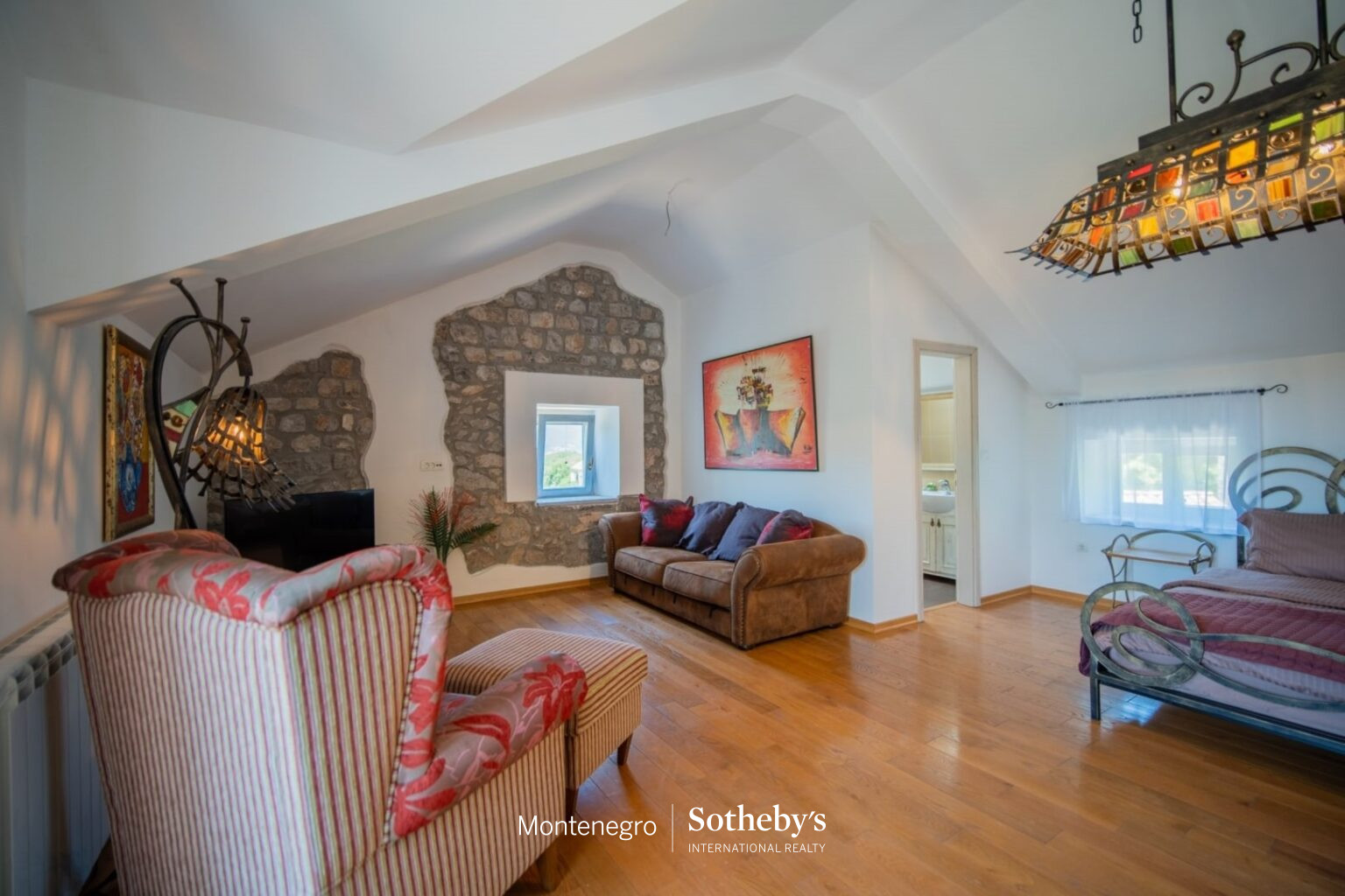 Renovated stone house, Milovići, Tivat