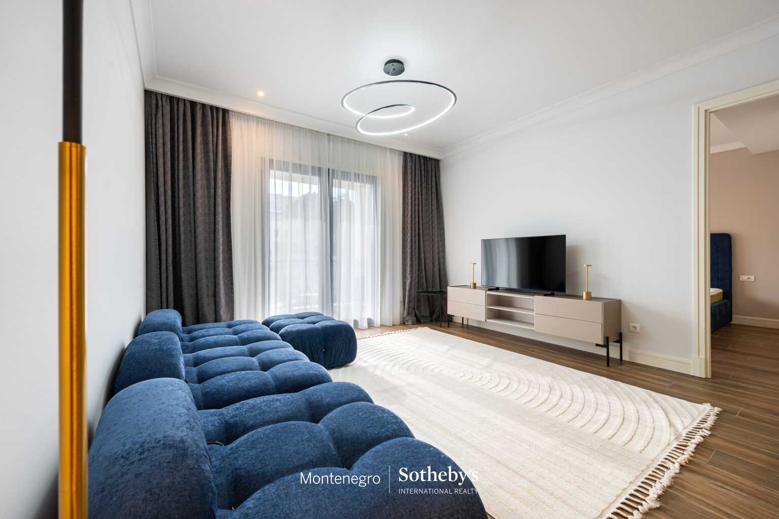 Luxury Two Bedroom Apartment In Centrale
