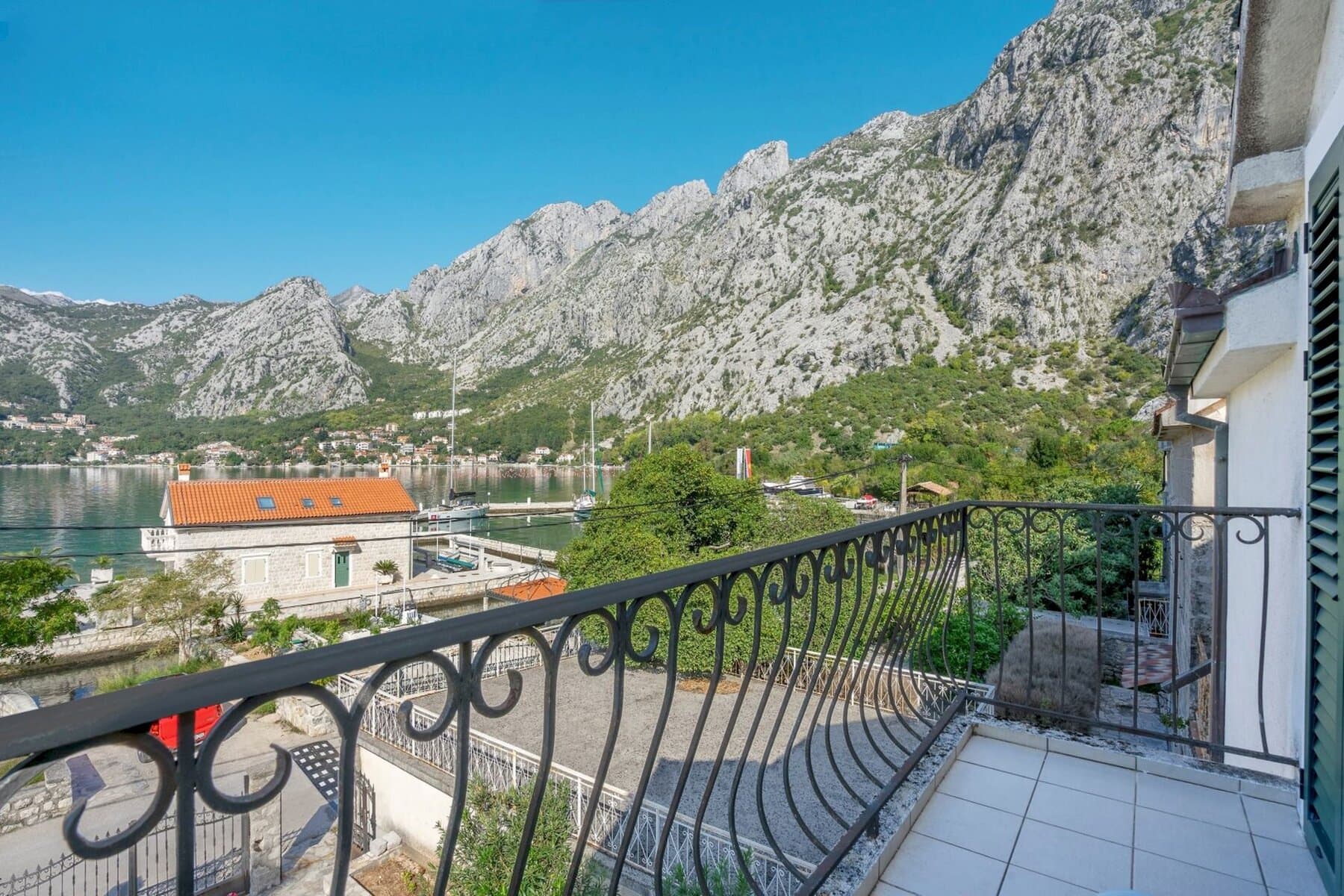 Villa 7 chambres 181 m² Dobrota, Monténégro