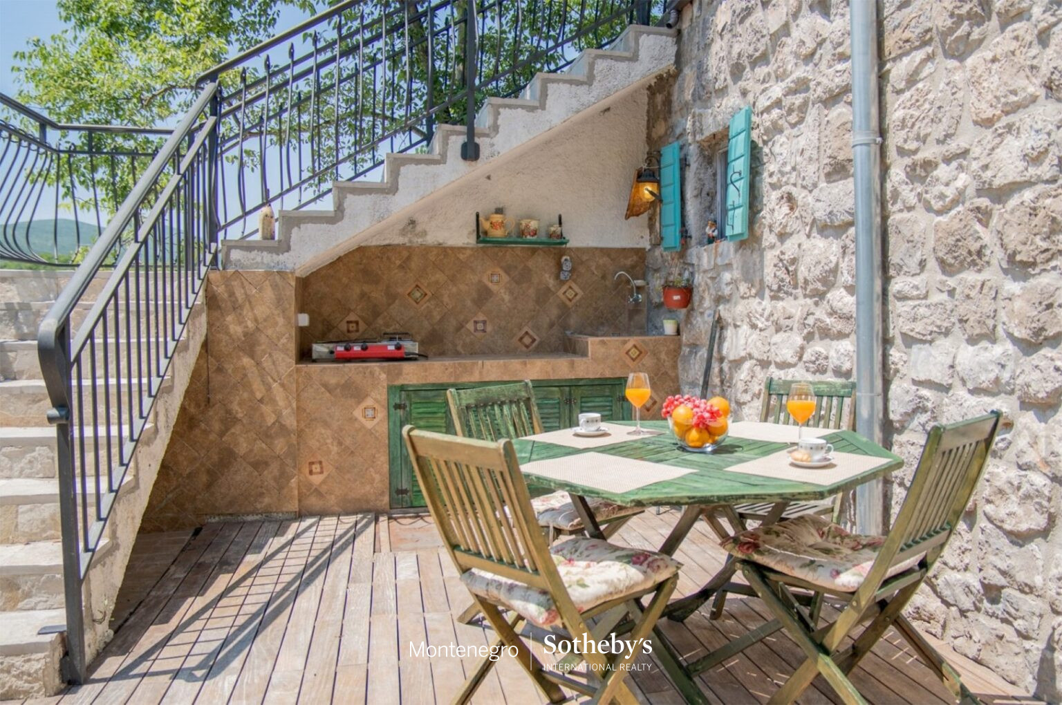 Renovated stone house, Milovići, Tivat